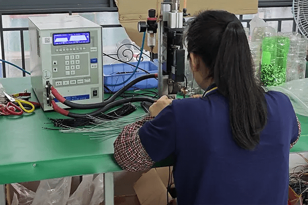 Signal electrode lead